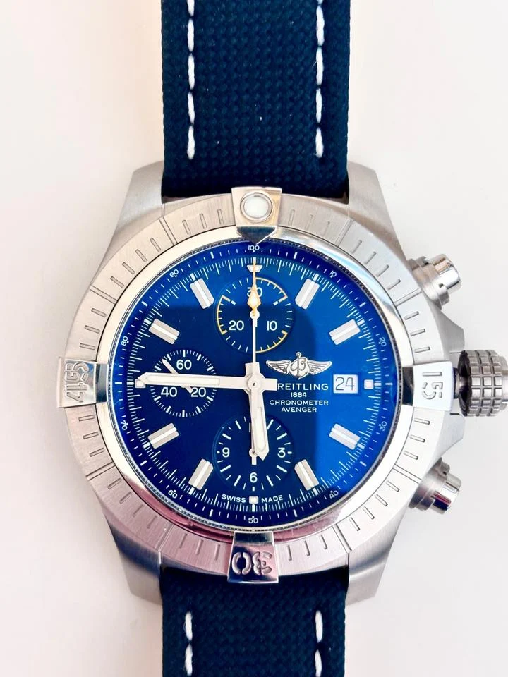 Breitling Avenger A13317101C1X2
