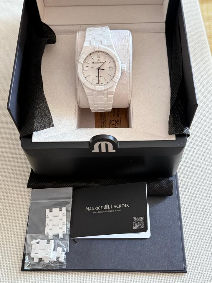 Maurice Lacroix AIKON AI6007-CRM72-130-7