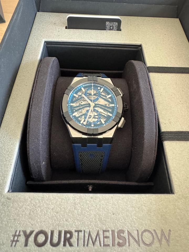 Maurice Lacroix AIKON AC8018-SSL20-030-4
