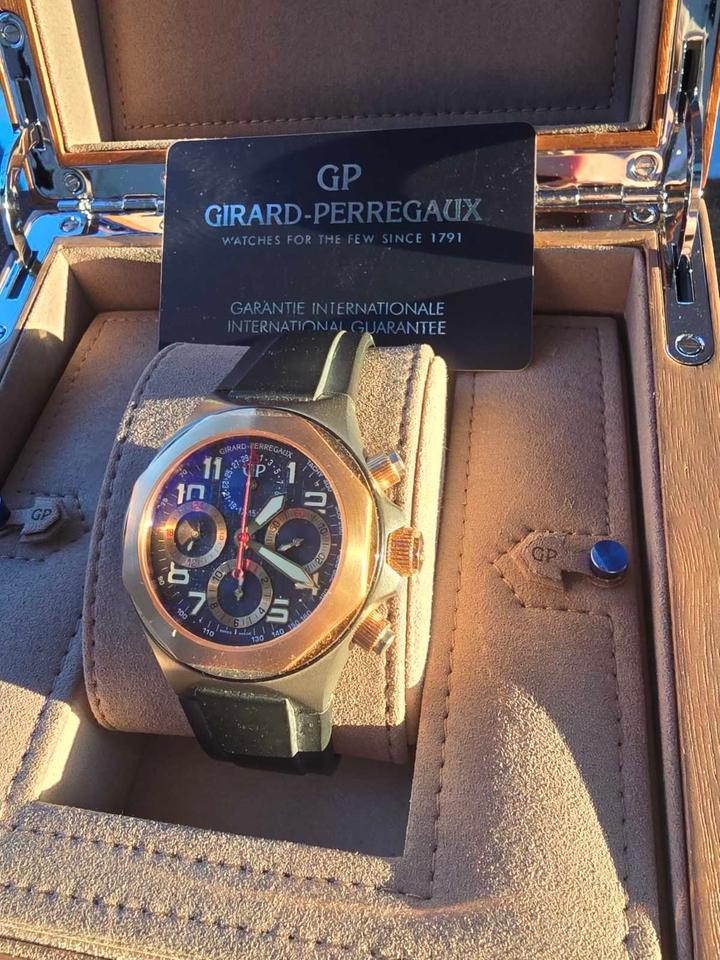 Girard Perregaux Laureato 80180-26-212-FK6A