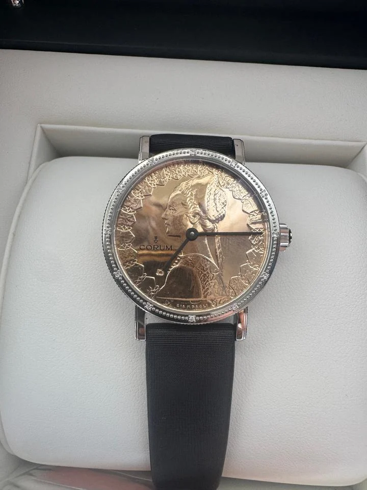 Corum Coin Watch 293.645.56/0001 MU51