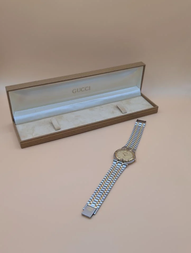 Gucci 9000M