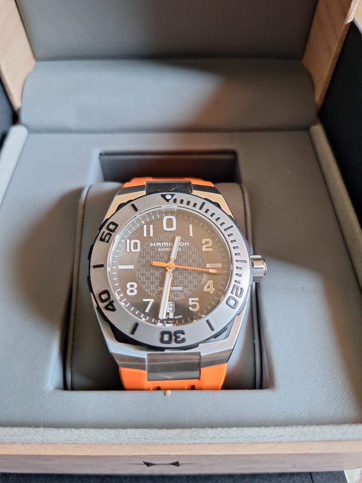 Hamilton Khaki Navy Sub H78615985