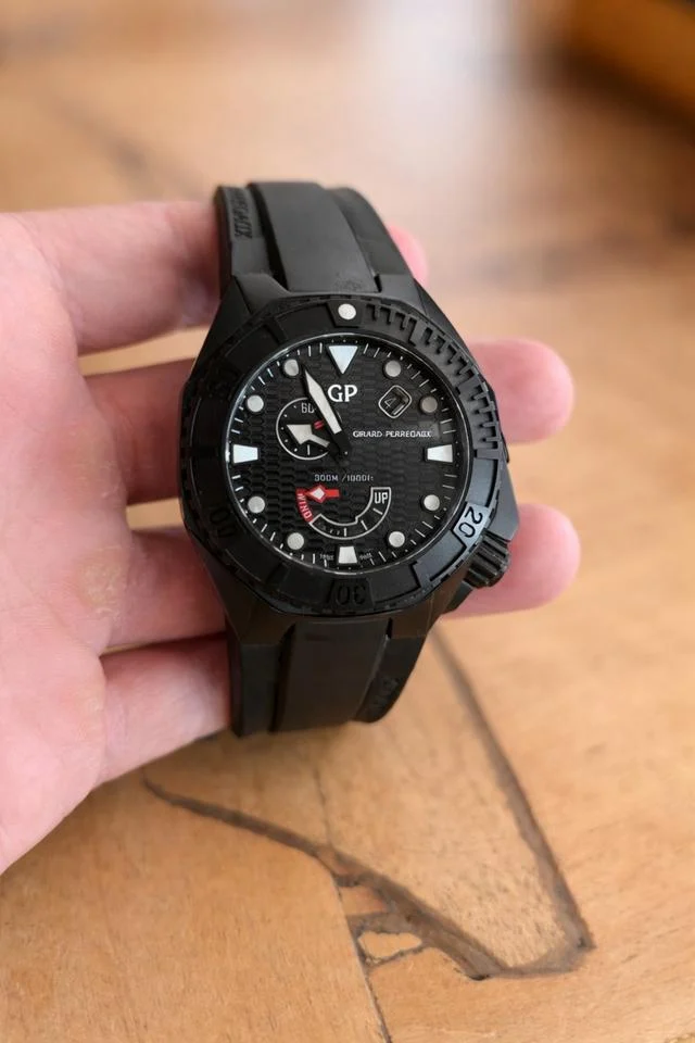 Girard Perregaux Sea Hawk 49960-32-632-FK6A