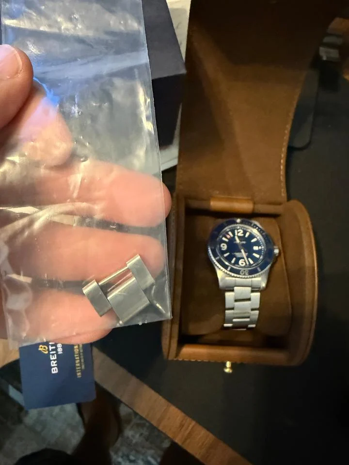 Breitling Superocean A17367D81C1A1
