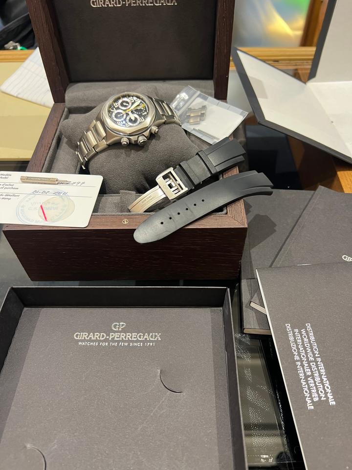 Girard Perregaux Laureato 80180