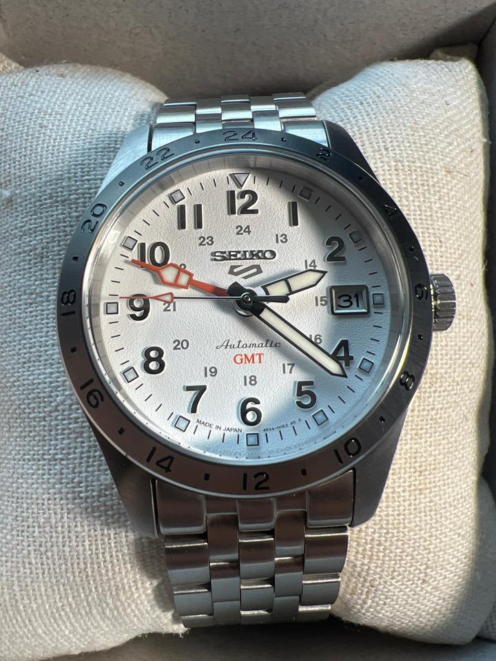 Seiko 5 Sports SBSC009