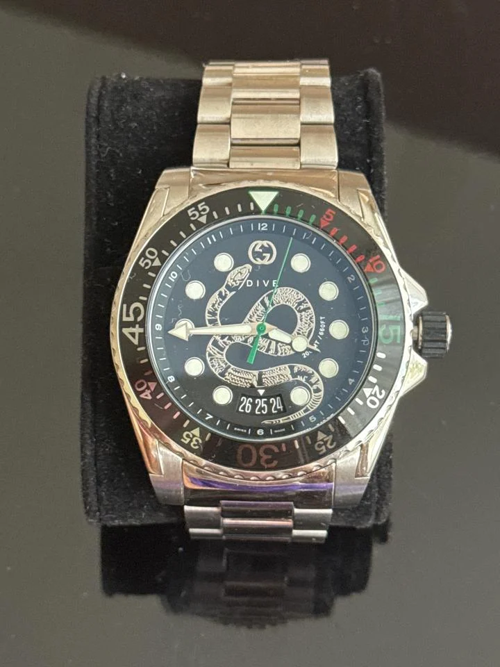 Gucci Dive YA136218
