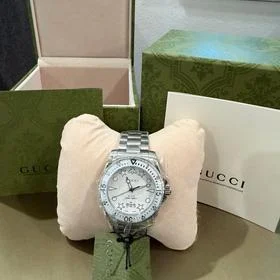 Gucci Dive YA136336