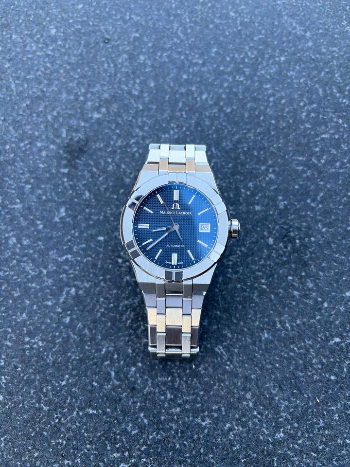 Maurice Lacroix AIKON AI6007-SS002-430-2