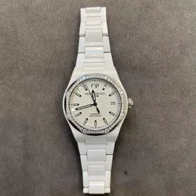 Girard Perregaux Laureato 81005D82A732-32A