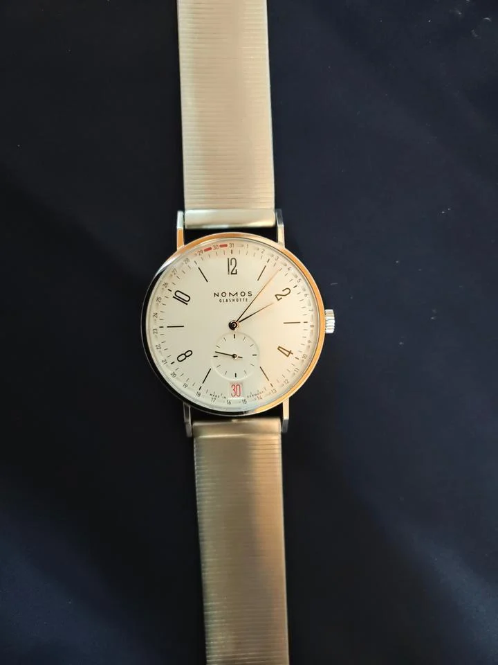 NOMOS Tangente 135