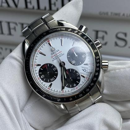 Omega Speedmaster 323.30.40.40.04.001