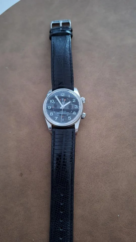 Girard Perregaux Traveller 4940