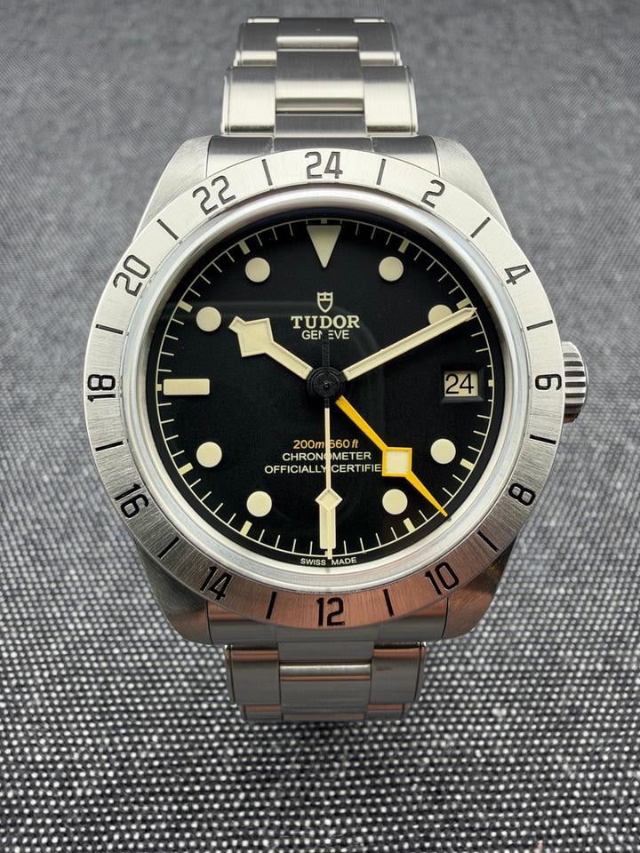 Tudor Black Bay Pro 79470-0001