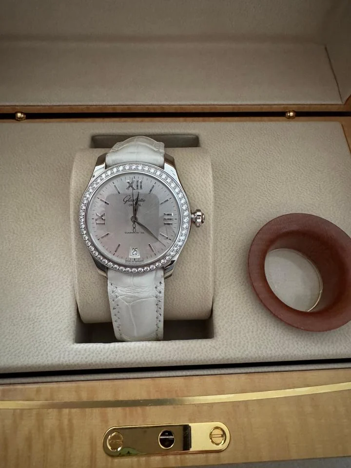 Glashütte Original Lady Serenade 1-39-22-02-22-04