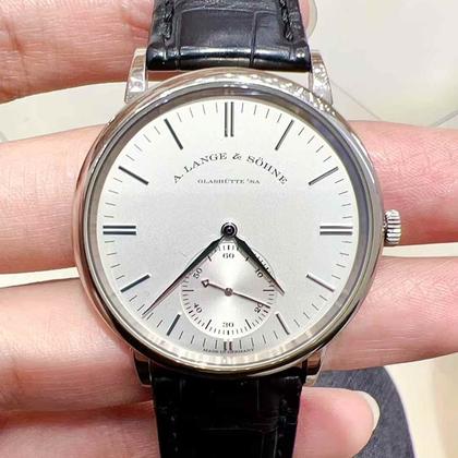A. Lange & Söhne Saxonia 380.027