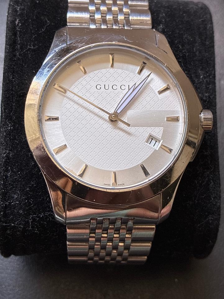 Gucci G-Timeless YA126401