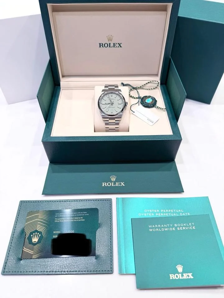 Rolex Oyster Perpetual 134300