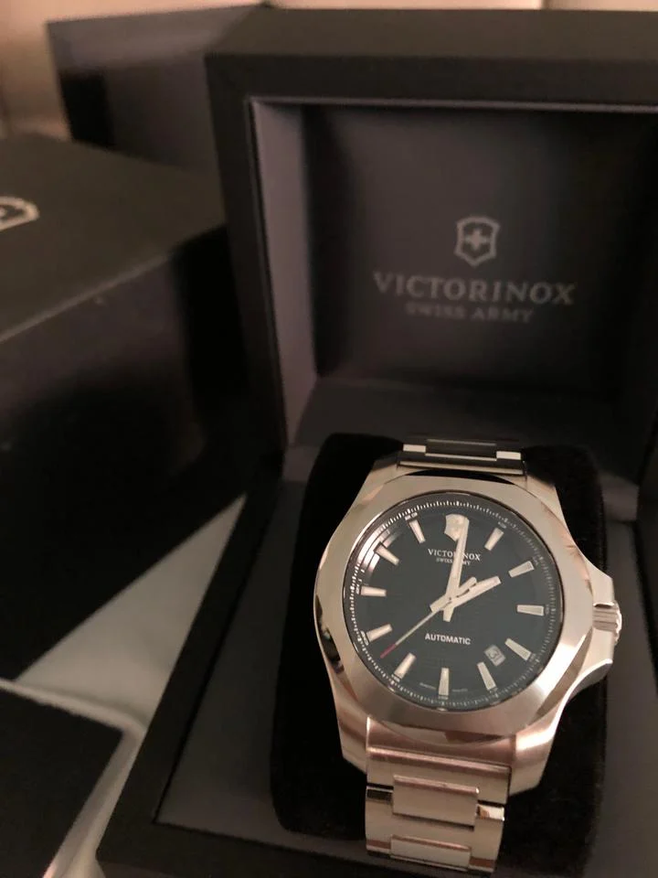Victorinox Swiss Army I.N.O.X. 241835